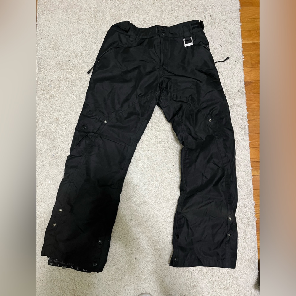 Black snow pants(pretty warm) fits for women and men